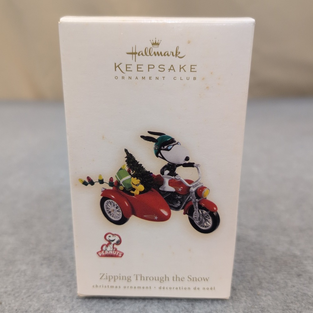 Hallmark Keepsake Ornament Club‎ Zipping Through the Snow Snoopy Motorcycle 2009